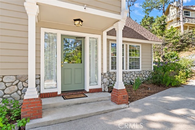 27847 St Bernard, Lake Arrowhead, CA 92352