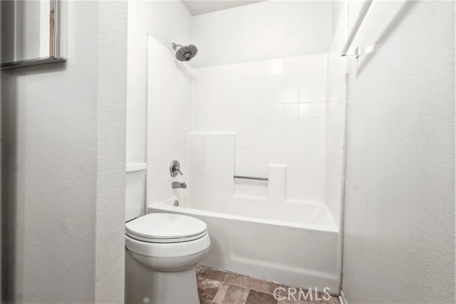 Detail Gallery Image 17 of 29 For 19077 Elm, Apple Valley,  CA 92308 - 2 Beds | 2 Baths