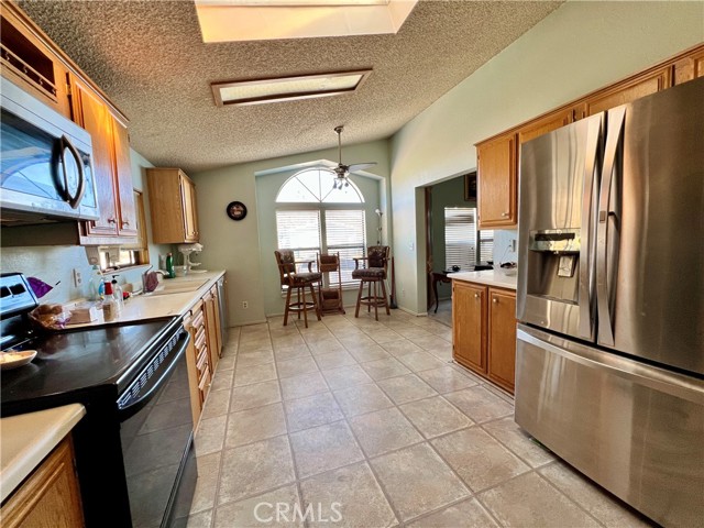 Detail Gallery Image 7 of 25 For 24515 California Ave #28,  Hemet,  CA 92545 - 2 Beds | 2 Baths