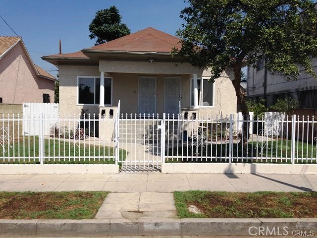 Detail Gallery Image 2 of 26 For 1519 W 29th, Los Angeles,  CA 90007 - – Beds | – Baths