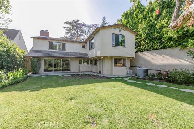 1558 Hillcrest Avenue, Glendale CA: https://media.crmls.org/medias/3a76d4af-0217-41f1-acc0-56bdc7d367d5.jpg