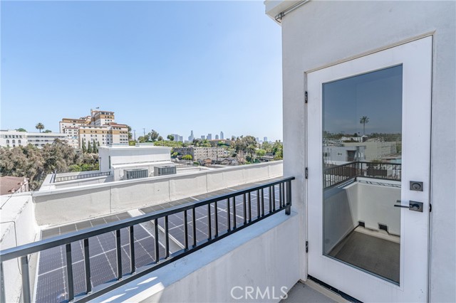 Detail Gallery Image 55 of 63 For 614 N Rampart Bld, Silver Lake Los Angeles,  CA 90026 - 4 Beds | 4 Baths