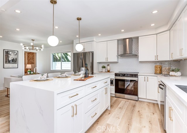 Detail Gallery Image 14 of 65 For 1350 S Ashington Ln, Anaheim,  CA 92804 - 4 Beds | 3 Baths