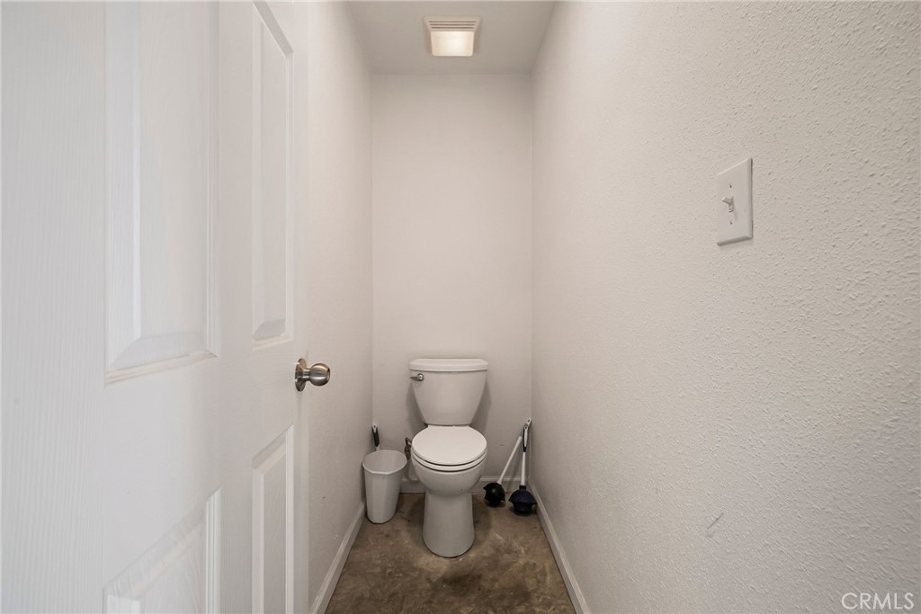 https://media.crmls.org/medias/3a780421-96c4-49b8-a582-c21bcdf84e1b.jpg?preset=X-Large