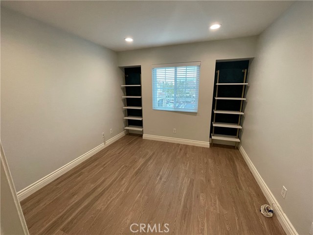 Detail Gallery Image 11 of 21 For 2374 Paseo Circulo, Tustin,  CA 92782 - 2 Beds | 2 Baths