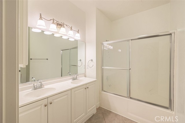 Detail Gallery Image 9 of 17 For 2104 W Avenue J6, Lancaster,  CA 93536 - 3 Beds | 2 Baths