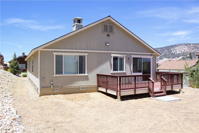 Detail Gallery Image 4 of 29 For 218 Crimson Cir, Big Bear City,  CA 92314 - 3 Beds | 2 Baths