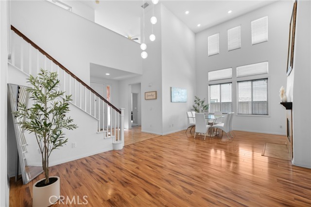 35424 Saddle Hill Road, Lake Elsinore CA: https://media.crmls.org/medias/3a7a374e-82da-4f38-92f4-4e675b7c3c74.jpg