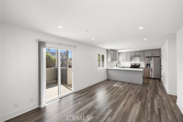 Detail Gallery Image 4 of 16 For 161 Avenida Florencia a,  San Clemente,  CA 92672 - 2 Beds | 1/1 Baths