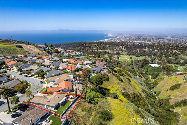 26206 Grayslake Road, Rancho Palos Verdes, California 90275, 4 Bedrooms Bedrooms, ,2 BathroomsBathrooms,Residential,Sold,Grayslake,SB22078897
