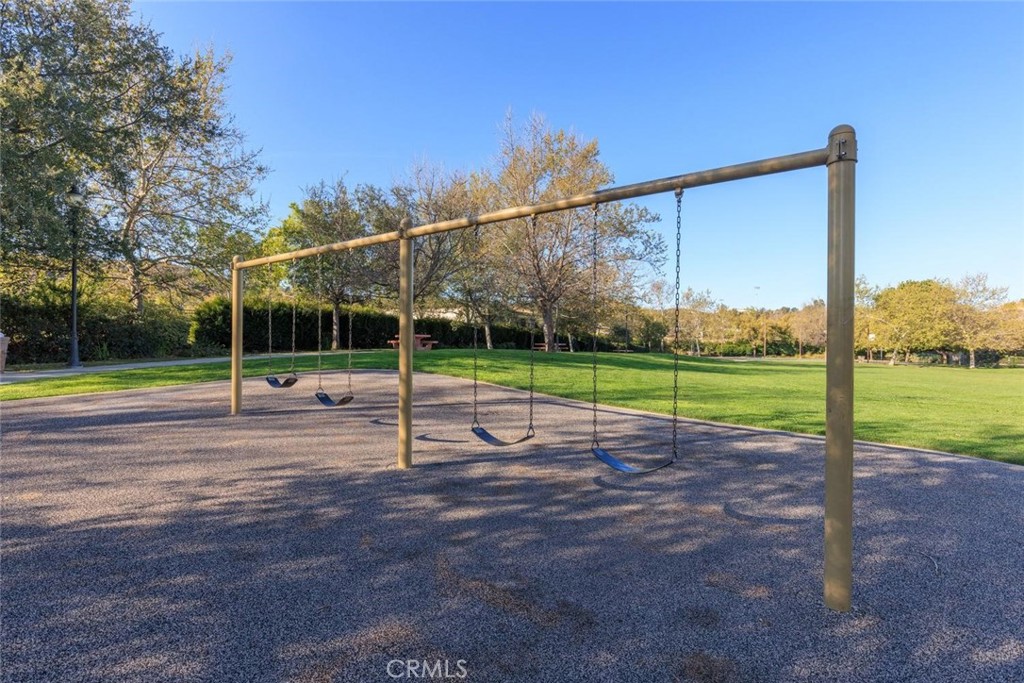 https://media.crmls.org/medias/3a7be58d-1b3b-4531-b306-e0cce5fda26c.jpg?preset=X-Large