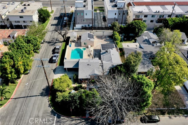 Detail Gallery Image 10 of 38 For 5654 Stansbury, Van Nuys,  CA 91401 - 2 Beds | 2 Baths