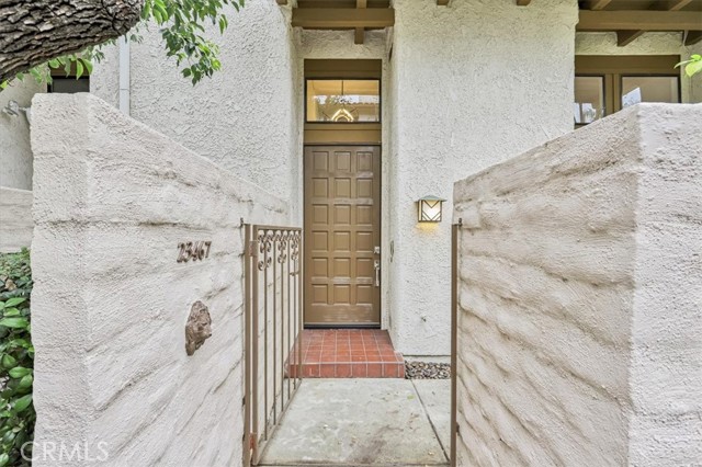 23467 Park Sorrento, Calabasas CA: https://media.crmls.org/medias/3a7c51c3-d254-4eb2-88d5-fee0985ffabc.jpg