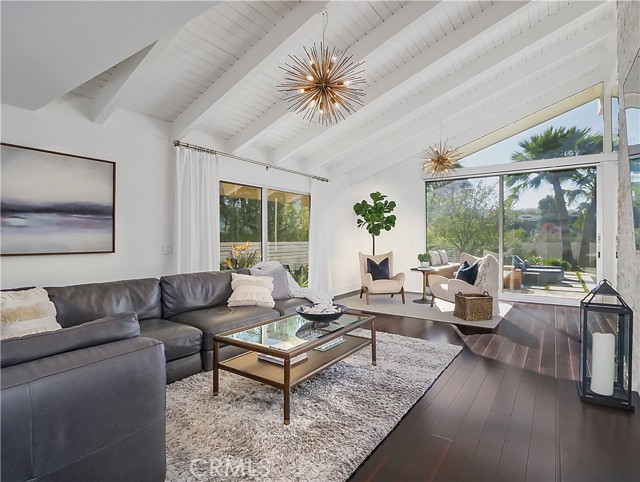 15 Dorado Place, Rolling Hills Estates, California 90274, 4 Bedrooms Bedrooms, ,2 BathroomsBathrooms,Residential,Sold,Dorado,SB22016341