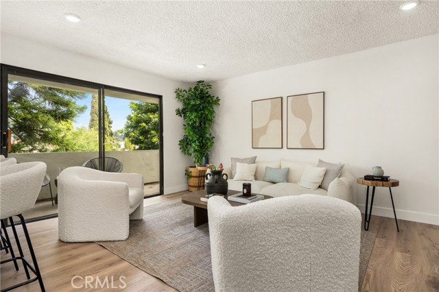 Detail Gallery Image 5 of 25 For 5000 S Centinela Ave #243,  Los Angeles,  CA 90066 - 1 Beds | 1 Baths