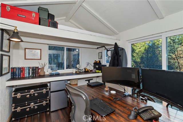 687 Spring, Cedarpines Park CA: https://media.crmls.org/medias/3a7dfa14-5483-4c87-bf55-56bde0579689.jpg