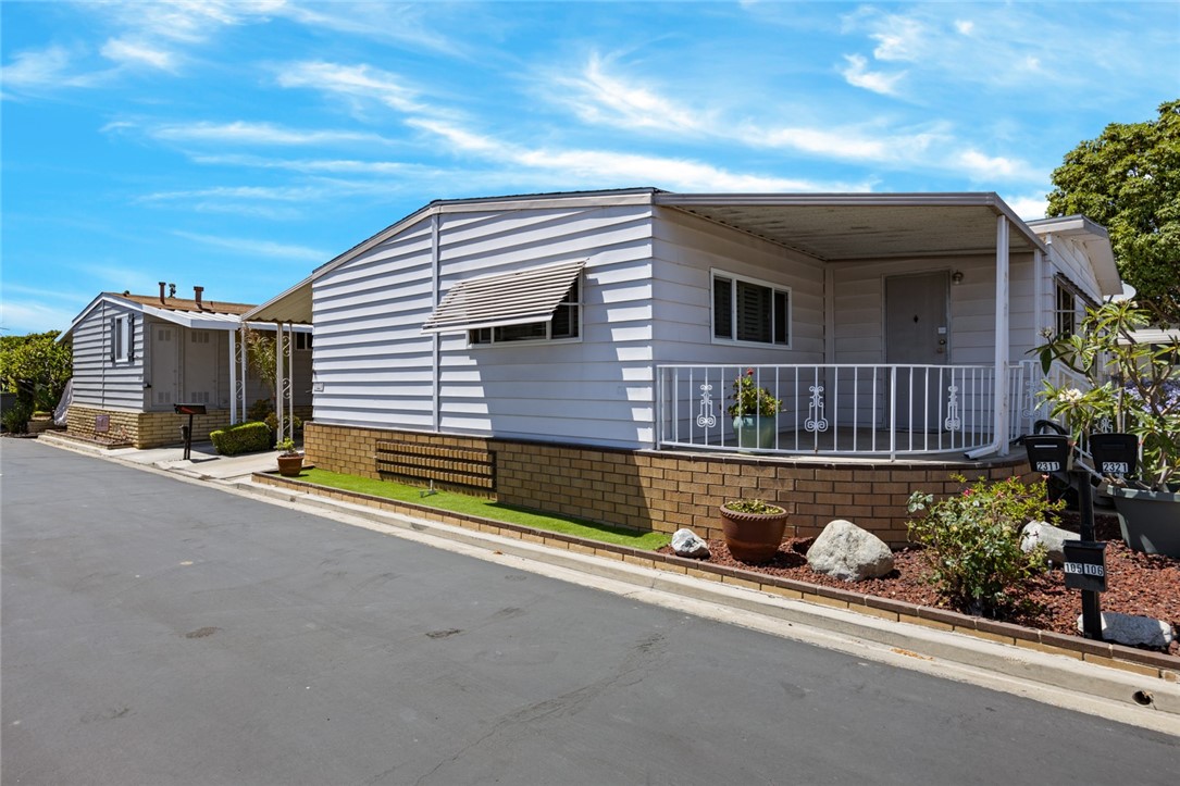 Detail Gallery Image 32 of 46 For 2311 Lake Terrace, La Habra,  CA 90631 - 2 Beds | 2 Baths