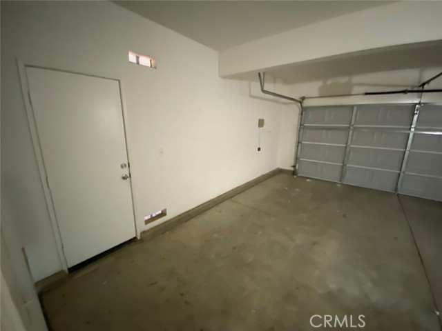 14495 Moon Valley Street, Victorville CA: https://media.crmls.org/medias/3a7ef98c-3afc-443d-8026-567a2617cf39.jpg