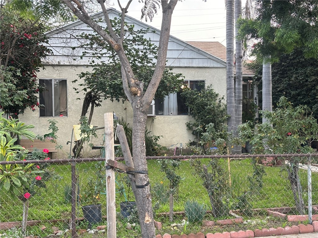 4306 baldwin park Boulevard