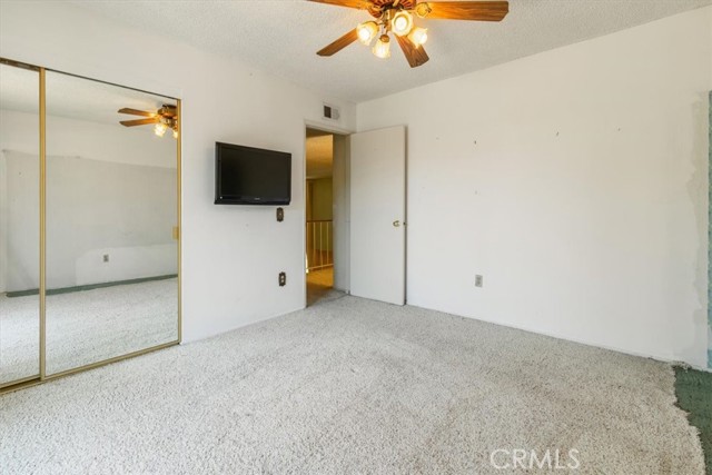 19259 Ludlow St., Porter Ranch CA: https://media.crmls.org/medias/3a800414-7a17-495c-b6e9-3d640ddcf00e.jpg