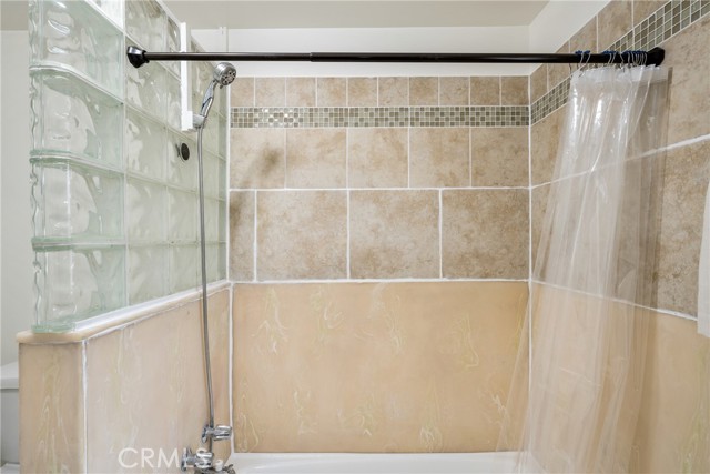 Detail Gallery Image 24 of 27 For 1435 W Wedgewood Dr, Anaheim,  CA 92801 - 3 Beds | 2 Baths