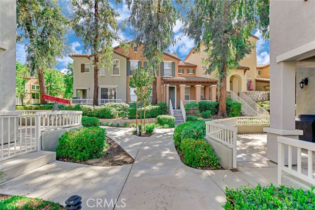 Detail Gallery Image 43 of 47 For 28210 Canterbury Ct, Valencia,  CA 91354 - 2 Beds | 2/1 Baths