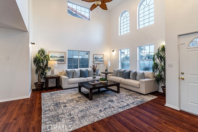 Detail Gallery Image 3 of 24 For 14501 California, Baldwin Park,  CA 91706 - 4 Beds | 4/1 Baths