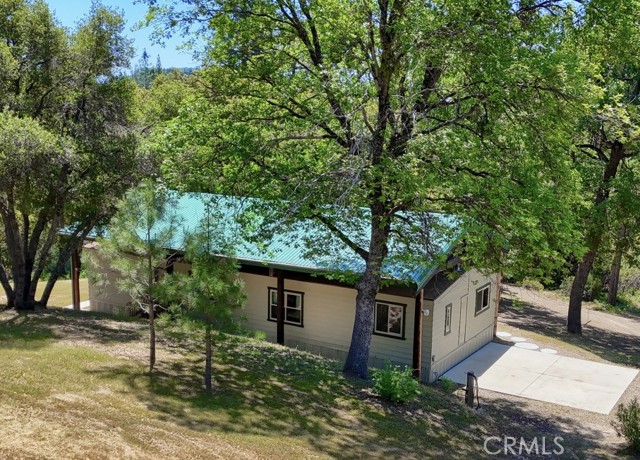 Detail Gallery Image 1 of 48 For 2843 E Westfall Rd, Mariposa,  CA 95338 - 2 Beds | 2 Baths