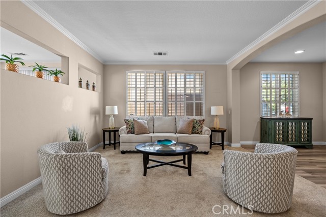 Detail Gallery Image 8 of 45 For 39934 Borica Ct, Palmdale,  CA 93551 - 5 Beds | 3 Baths