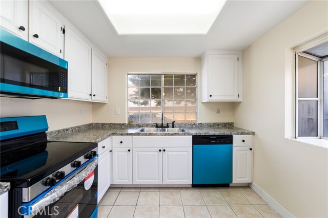 4108 Sunnysage Drive, Jurupa Valley CA: https://media.crmls.org/medias/3a838190-ee92-43cb-bd37-c12180d59f0c.jpg