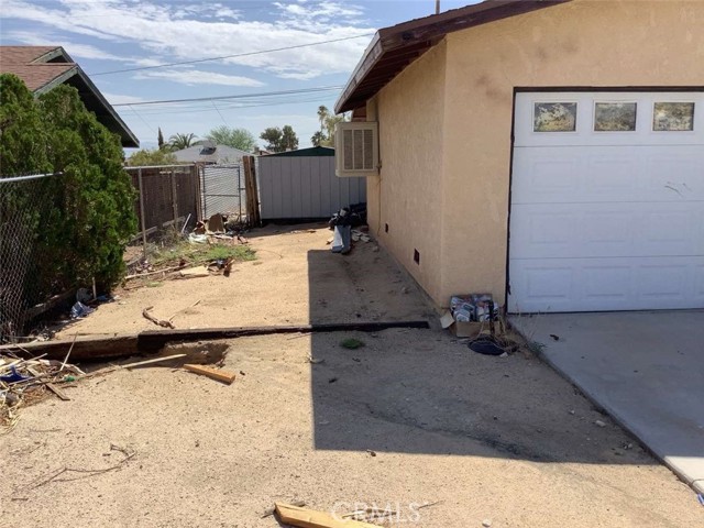 Detail Gallery Image 5 of 29 For 5645 Cahuilla Ave, Twentynine Palms,  CA 92277 - 3 Beds | 2 Baths