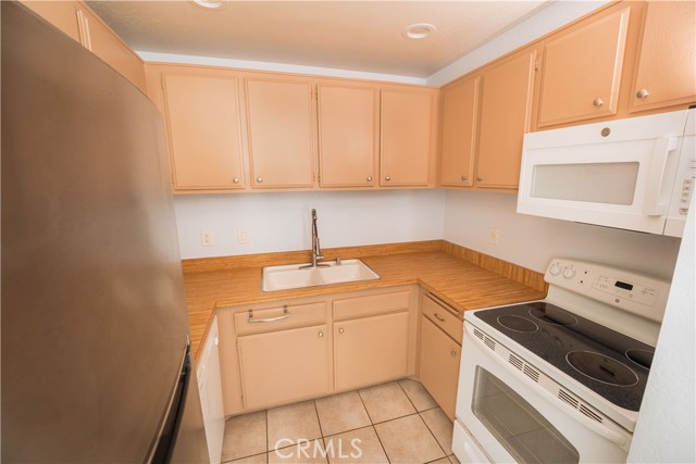 Detail Gallery Image 5 of 13 For 22840 Hilton Head #128,  Diamond Bar,  CA 91765 - 1 Beds | 1 Baths