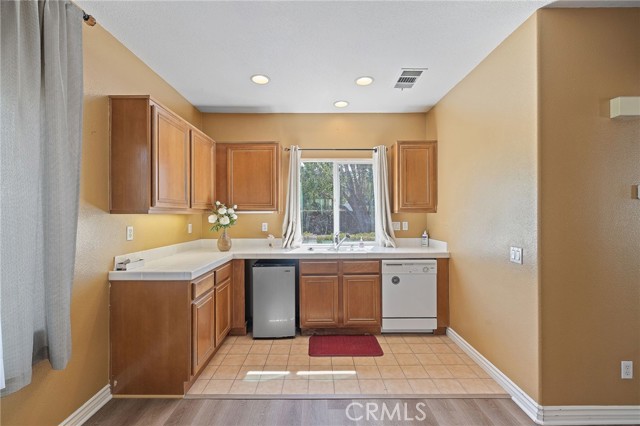 2394 Old Heritage Road, Riverside CA: https://media.crmls.org/medias/3a83d016-2d1f-4395-b702-c0257673ac26.jpg