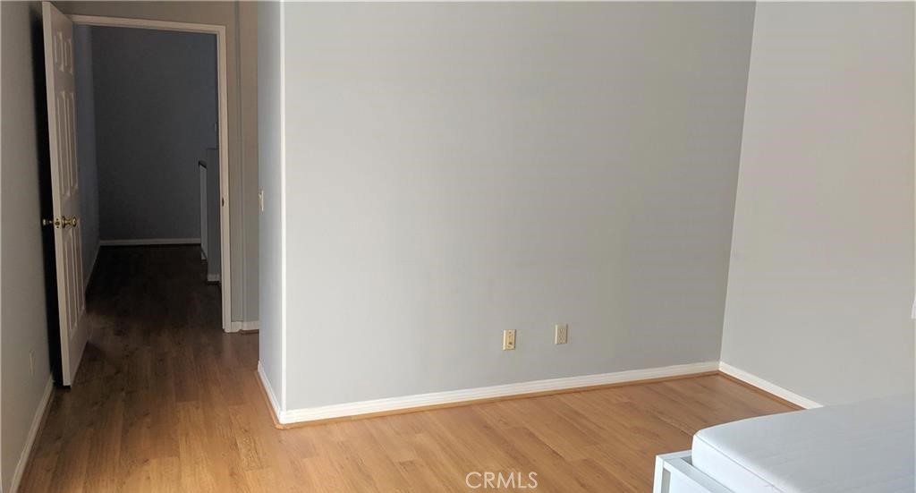 https://media.crmls.org/medias/3a847a1e-a73d-4228-ae13-dc6609f6dd8c.jpg?preset=X-Large