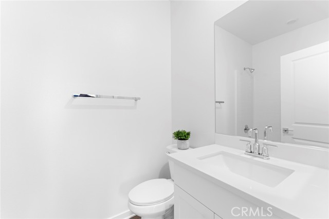 Detail Gallery Image 9 of 22 For 4411 S Fairmount Paseo, Ontario,  CA 91762 - 3 Beds | 2/1 Baths