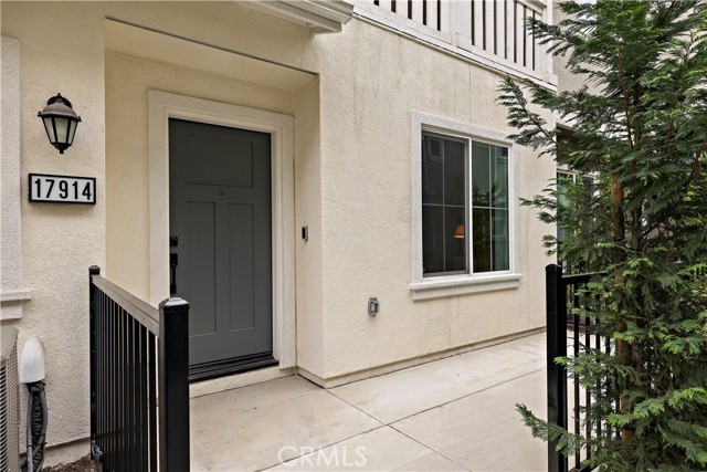 Detail Gallery Image 4 of 47 For 17914 Goodyear, Carson,  CA 90746 - 3 Beds | 3/1 Baths