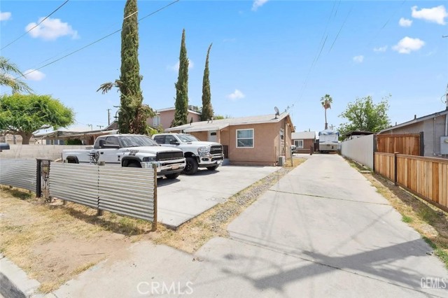 Detail Gallery Image 2 of 22 For 603 Hill St, Bakersfield,  CA 93306 - – Beds | – Baths