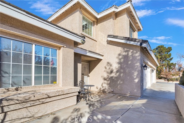 Detail Gallery Image 6 of 67 For 12860 Mar Vista Dr, Apple Valley,  CA 92308 - 5 Beds | 4/1 Baths