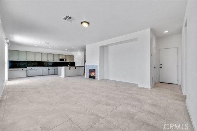 24821 Melrose Drive, Romoland CA: https://media.crmls.org/medias/3a860a48-1ad4-4c6a-a02c-39abf949f830.jpg