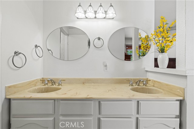 Detail Gallery Image 26 of 37 For 2245 N Parker Ct, Simi Valley,  CA 93065 - 3 Beds | 2 Baths