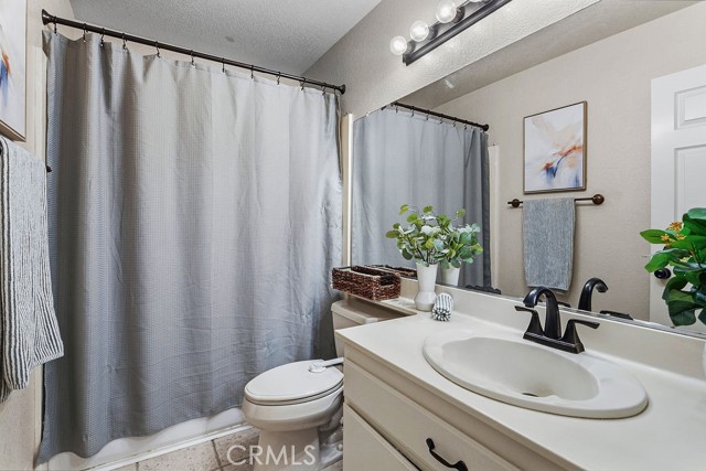 Detail Gallery Image 20 of 40 For 22720 Springmist Dr, Moreno Valley,  CA 92557 - 4 Beds | 2/1 Baths