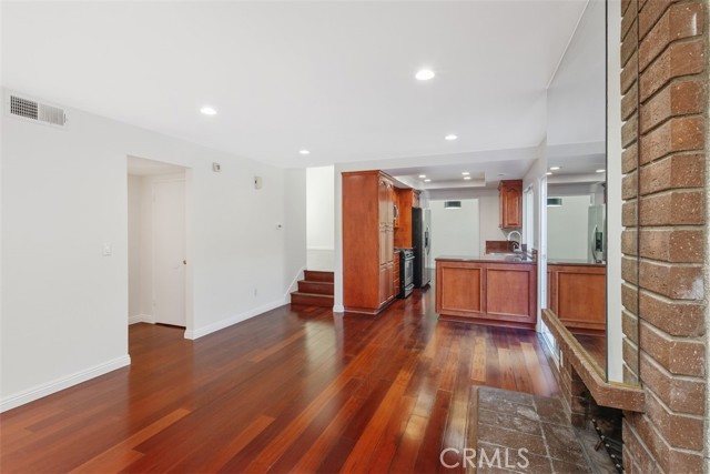 Detail Gallery Image 10 of 37 For 4 Wood Nymph, Irvine,  CA 92604 - 3 Beds | 2/1 Baths