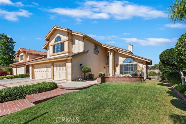 Detail Gallery Image 3 of 56 For 2450 via Pacifica, Corona,  CA 92882 - 4 Beds | 3 Baths
