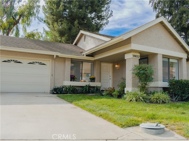 39032 Village 39 photo 3