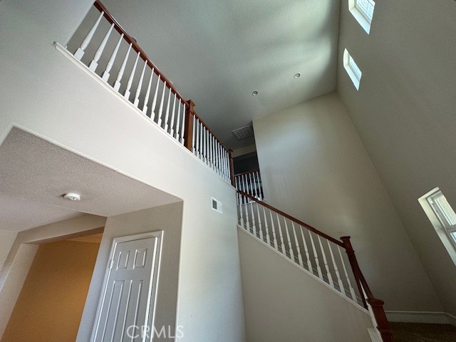Detail Gallery Image 5 of 53 For 16034 Skyridge Dr, Riverside,  CA 92509 - 4 Beds | 4 Baths