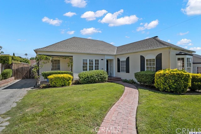 1454 Irving Avenue photo 3