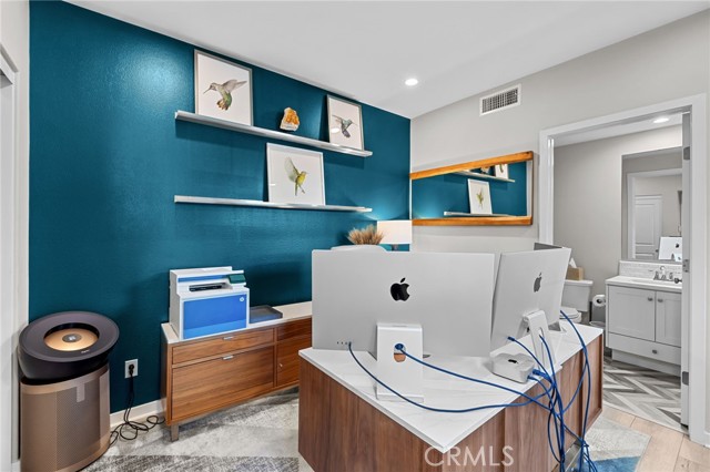 Detail Gallery Image 26 of 52 For 214 Elkhorn, Irvine,  CA 92618 - 3 Beds | 3/1 Baths