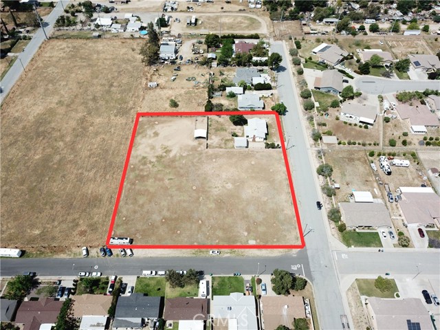 514 E Victory, Banning CA: https://media.crmls.org/medias/3a880017-427f-4286-b2e4-8d79eaf581e8.jpg