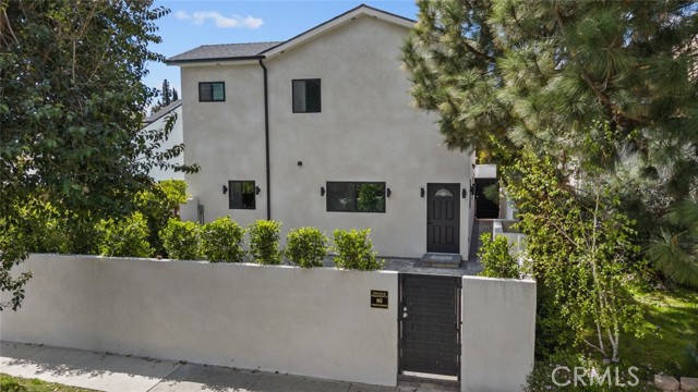 22835 Styles Street, Woodland Hills CA: https://media.crmls.org/medias/3a883b3b-e116-442e-b7be-b9eae9c6a0c6.jpg