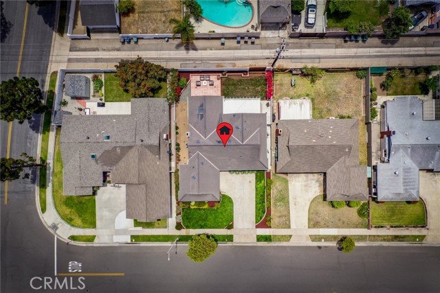 5272 Caliente Drive, Huntington Beach CA: https://media.crmls.org/medias/3a897073-5da3-4bab-94ac-f32f04cab938.jpg